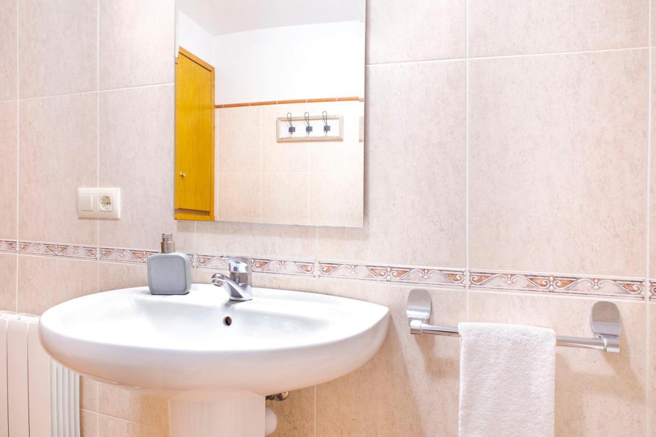 Allotjaments Placa Major-Grevol Санта-Пау Екстер'єр фото